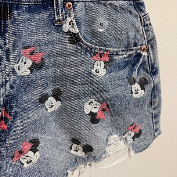 Disney Aeropostale Mickey & Friends Women's Denim Cut Off Shorts 10 Blue - Picture 6 of 10